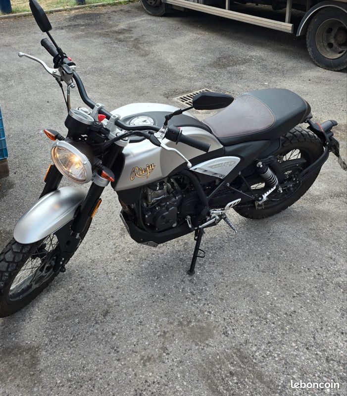 Rieju century 125 (image 1)