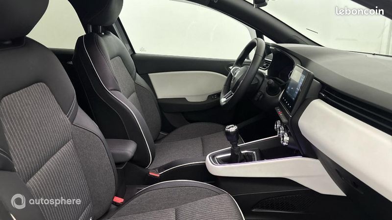 Renault Clio 1.0 TCe 90ch Techno (image 15)