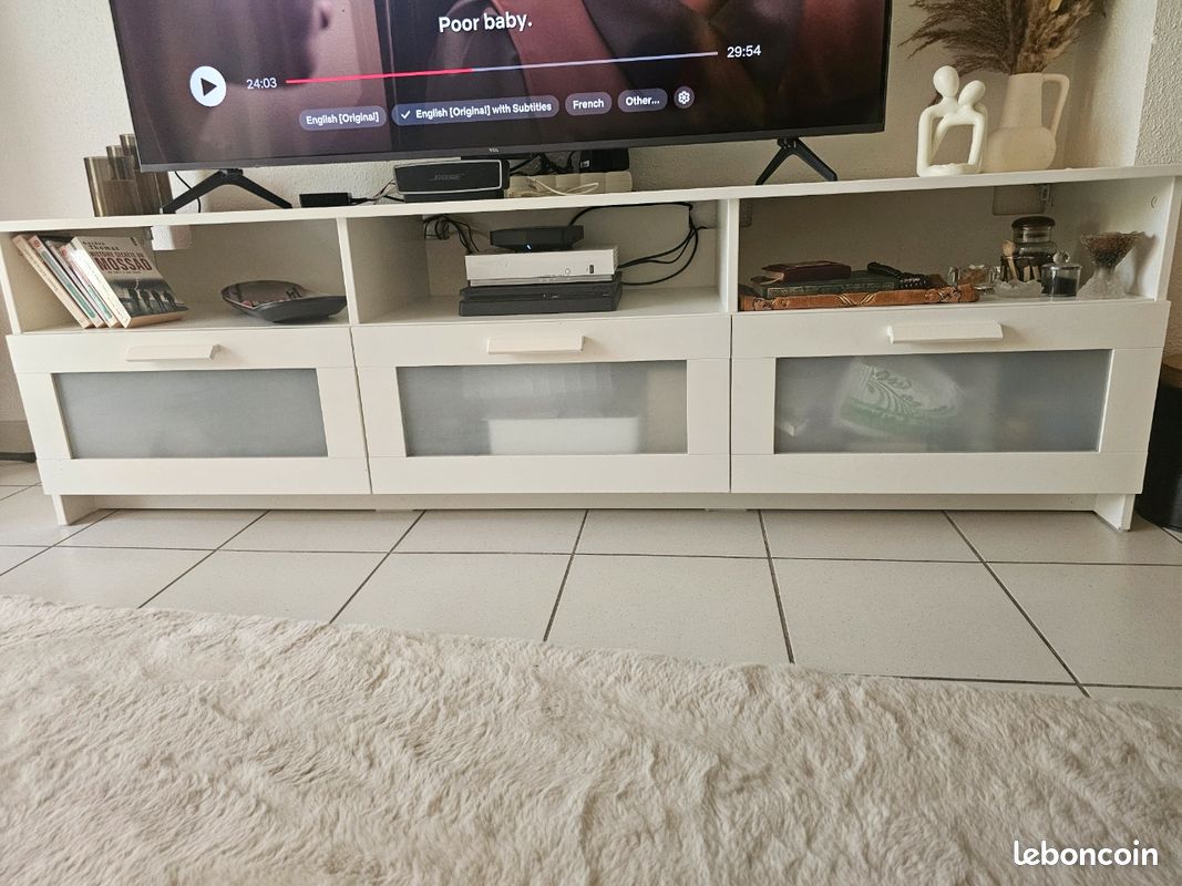 Meuble TV blanc moderne avec rangements – très bon état (image 1)