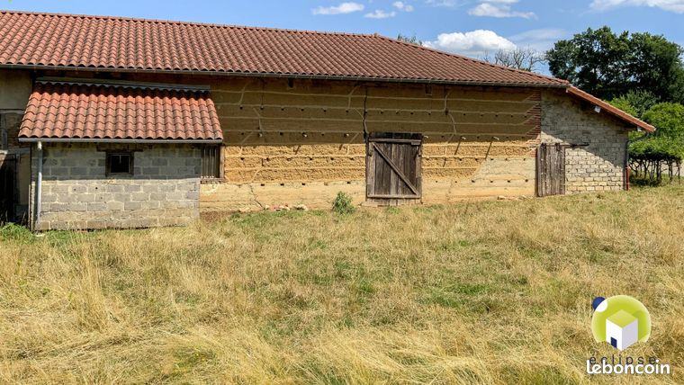 Maison 2 pièces 300 m²