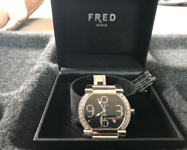 Montre-bracelet Femme Fred Ligne 36 Diamantée - Modèle R11-101 En Or, Mouvement Quartz