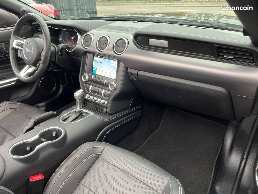 Ford mustang v8 5.0 gt cabriolet boite automatique 1ere main *visible et disponible sur notre parc* suspension magneride systeme audio bang&olufsen 17260 kms 52900 (image 3)