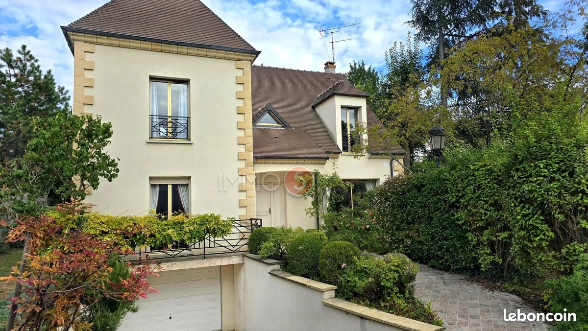 Maison 9 pièces 205 m² · au Raincy · 205 m² · 839 000 €