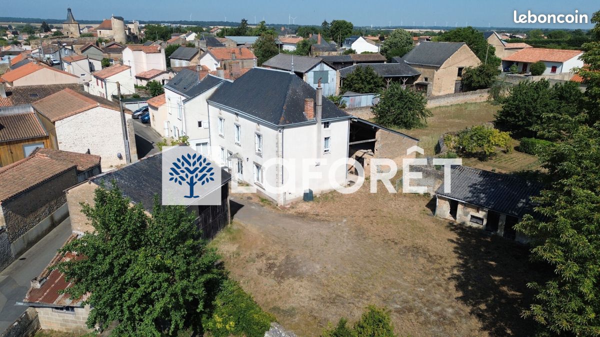 Maison 7 pièces 170 m² · à Airvault · 170 m² · 222 740 €