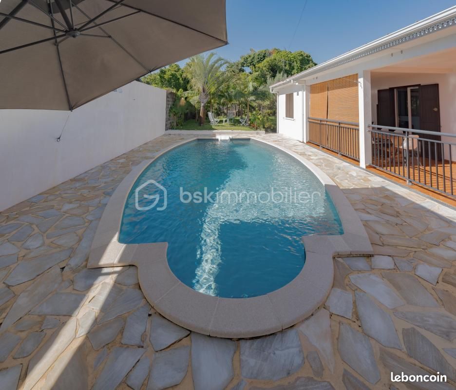 Maison 5 pièces 150 m² · à Saint-Benoît · 150 m² · 340 000 €