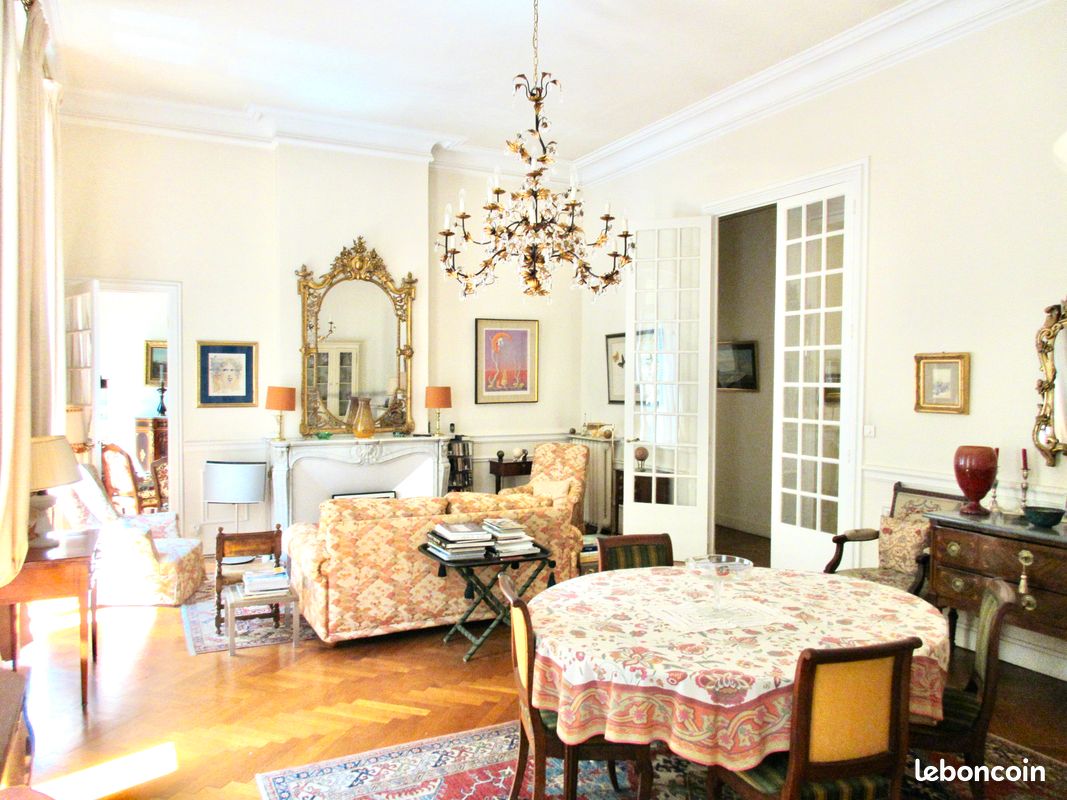 Appartement 7 pièces 215 m² · à Marseille · 215 m² · 895 000 €