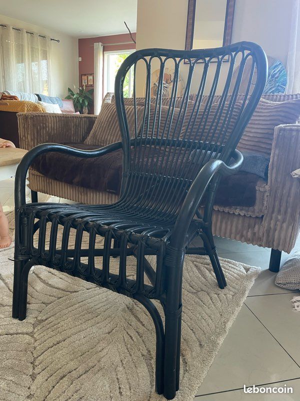 Fauteuil rotin noir IKEA (image 2)