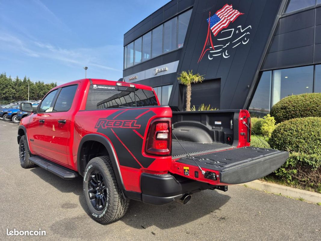 Dodge ram 1500 crew cab rebel (image 4)