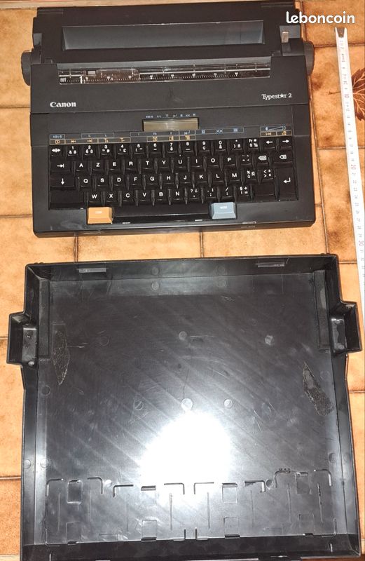 MACHINE À ÉCRIRE Olympia Traveller De luxe S Nettoyée Révisée, + Ruban MACHINE À ÉCRIRE Olympia Traveller De luxe S Nettoyée Révisée, + Ruban