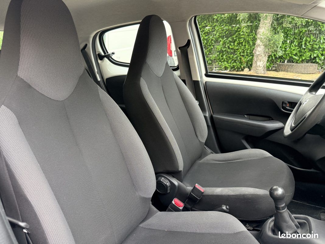 CITROEN C1 LIVE 1.0 Essence 72Ch (MOTEUR TOYOTA) (image 8)