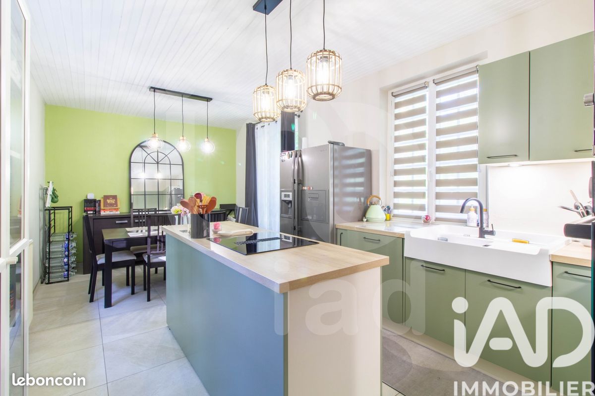 Maison 5 pièces 77 m² · à Tracy-le-Mont · 77 m² · 157 000 €