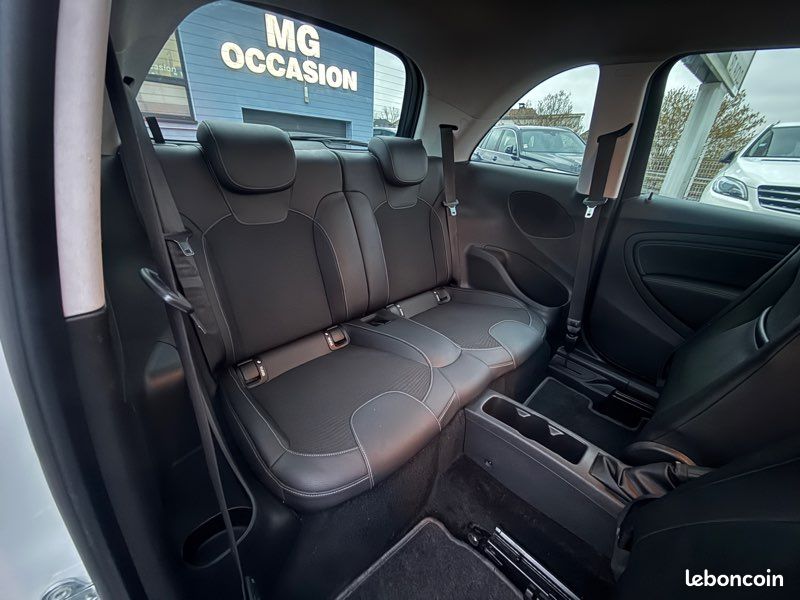 Opel Adam 1.2 70 CV jam & Urbaine (Toit Noir) (image 5)