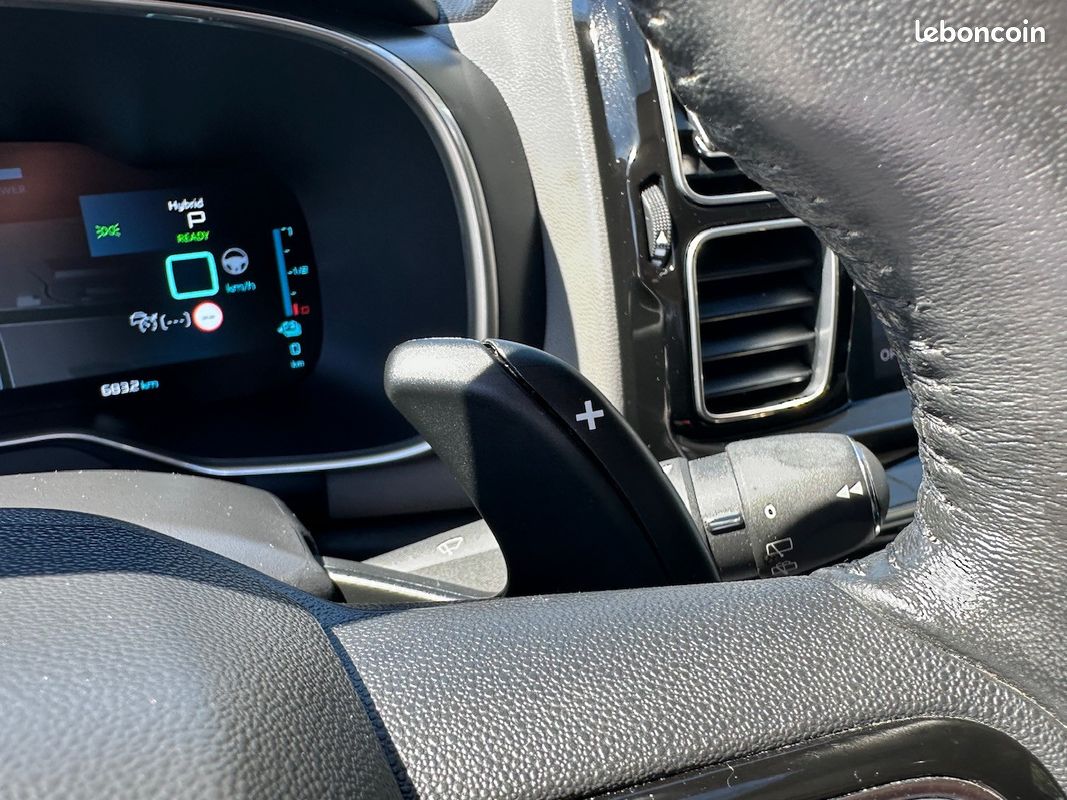 Citroën C5 AIRCROSS C-Series 1.6 225 Plug in Hybrid Rechargeable e-EAT8 Boîte auto {ATTELAGE - CAMERA - CLIM - CARPLAY} (image 37)