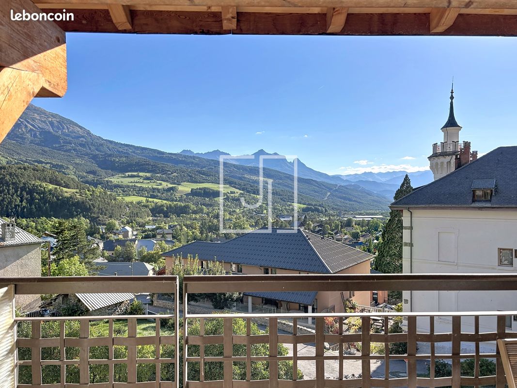 Appartement 3 pièces 52 m² · à Jausiers · 52 m² · 149 000 €