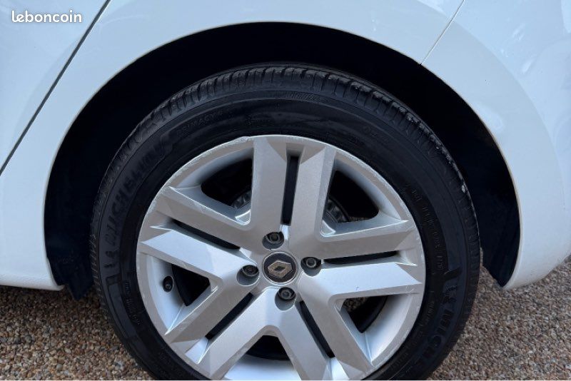 ✅ RENAULT CLIO 5 SOCIÉTÉ BUSINESS TCE 90 ch 📌 Boîte auto ➡️ 9975 Euros Ht (image 12)