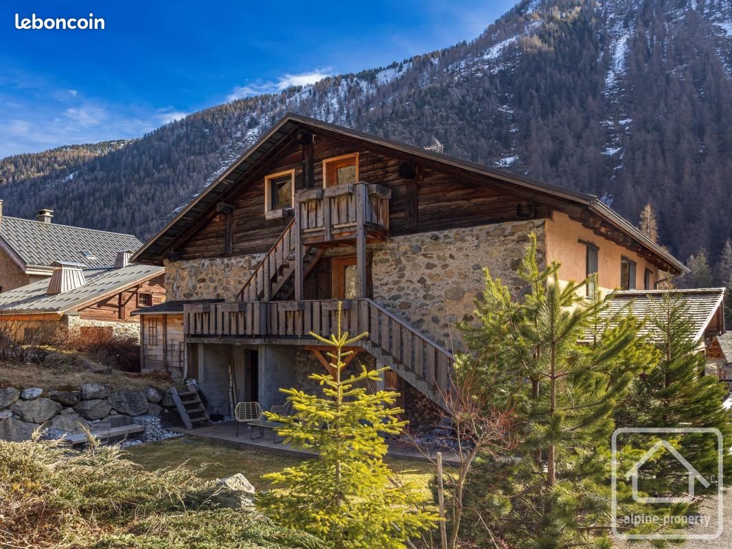 Maison 8 pièces 380 m² · à Vallorcine · 380 m² · 1 370 000 €
