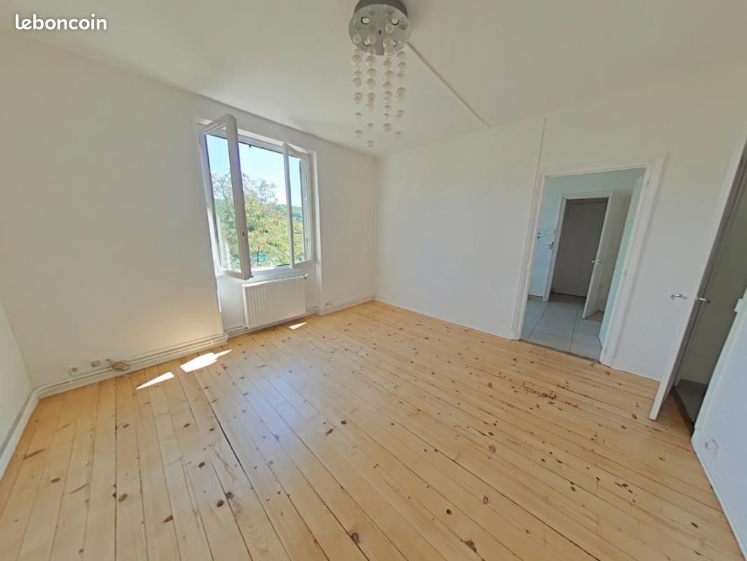 Appartement 3 pièces 68 m² · à Roussillon · 68 m² · 89 000 €