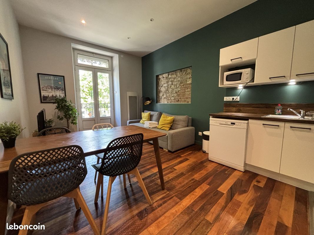 Appartement 3 pièces 55 m² · à Grenoble · 55 m² · 215 000 €
