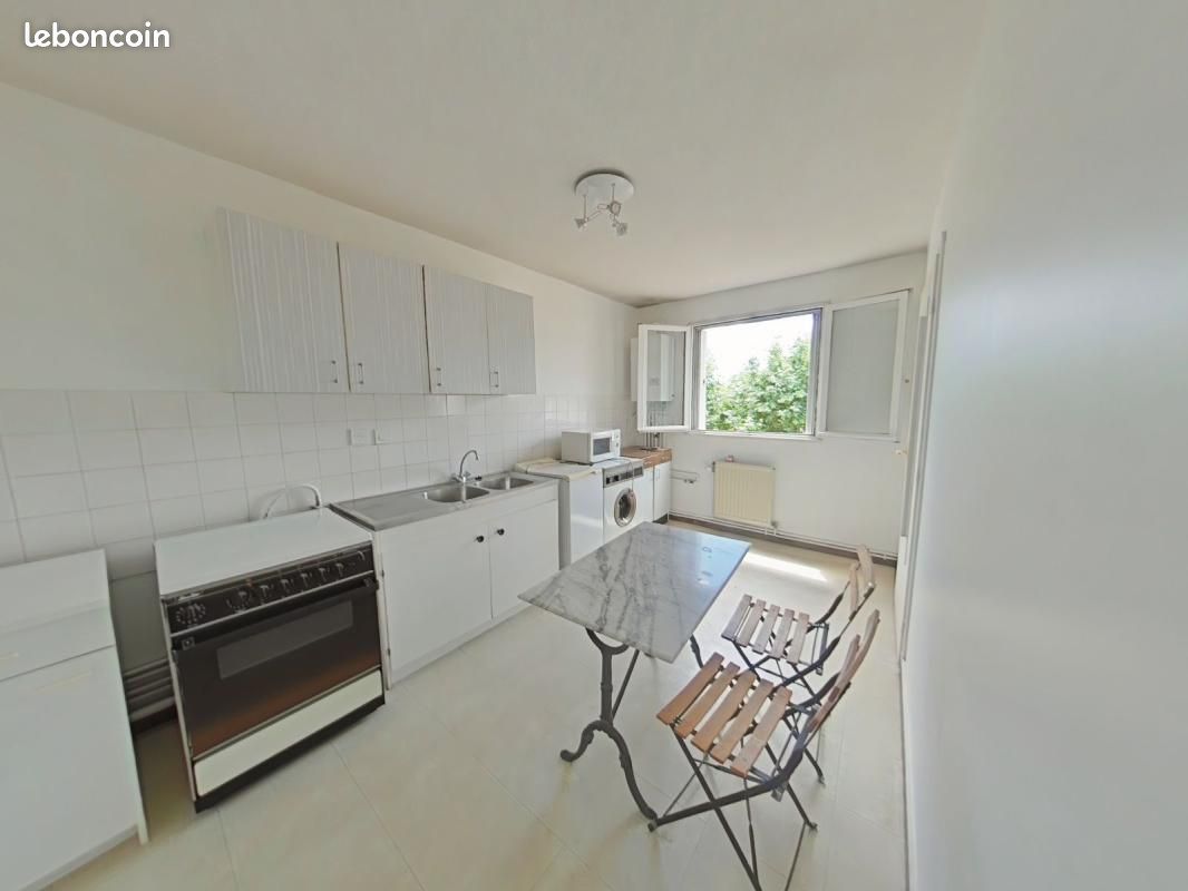 Appartement 3 pièces 68 m² · à Romans-sur-Isère · 68 m² · 630 €/mois