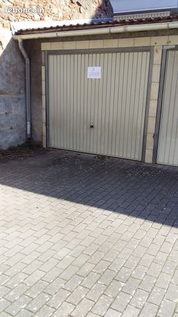 Loue GARAGE fermé en surface COLMAR CENTRE THEATRE