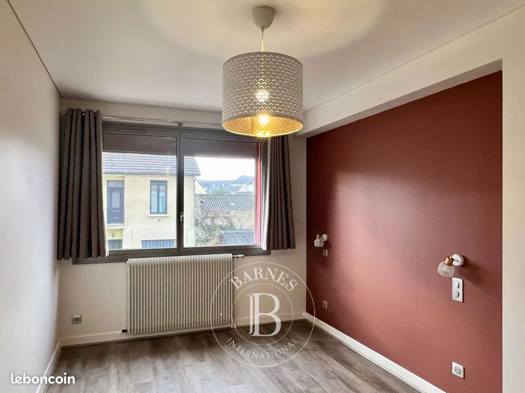 Maison 9 pièces 210 m² (image 6)