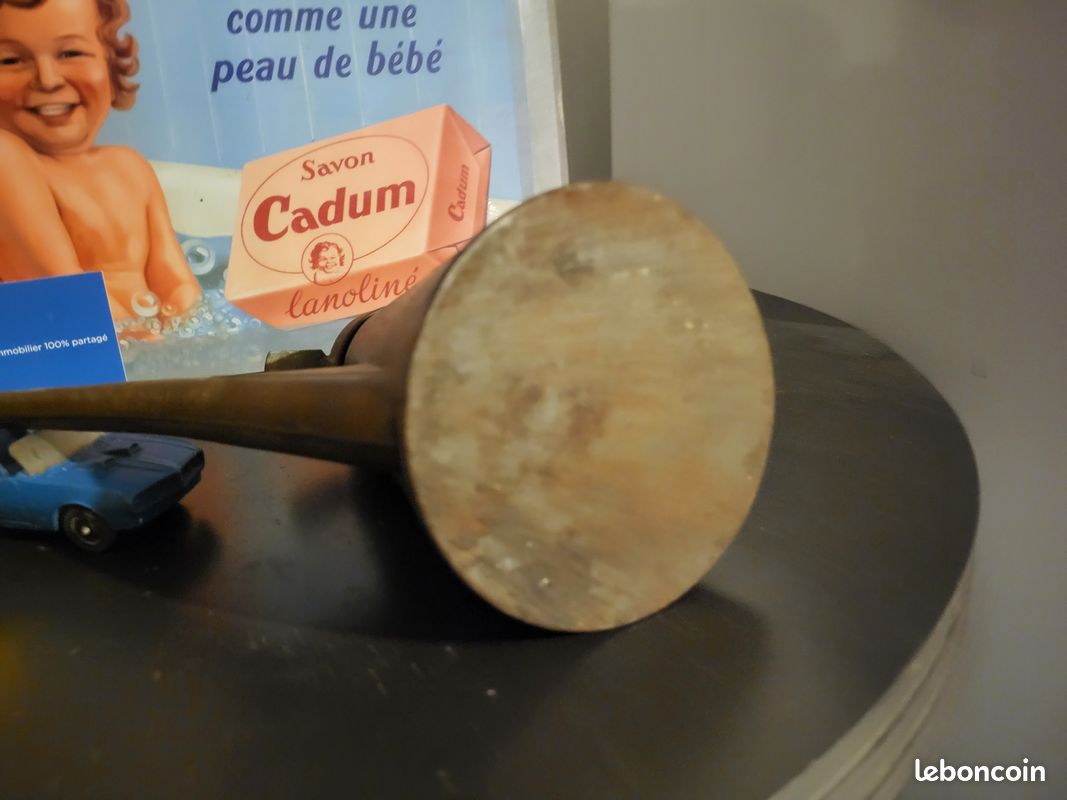 Art du garage - bec a huile, artisanal . 1950 (image 5)