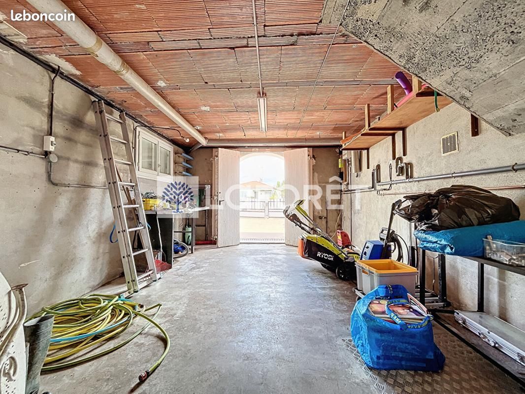 Maison 6 pièces 88 m² - Parthenay 79200 (image principale 12)