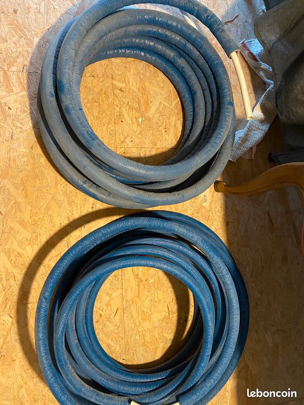 Vend lot tubes multicouche isolé bleu (image 1)
