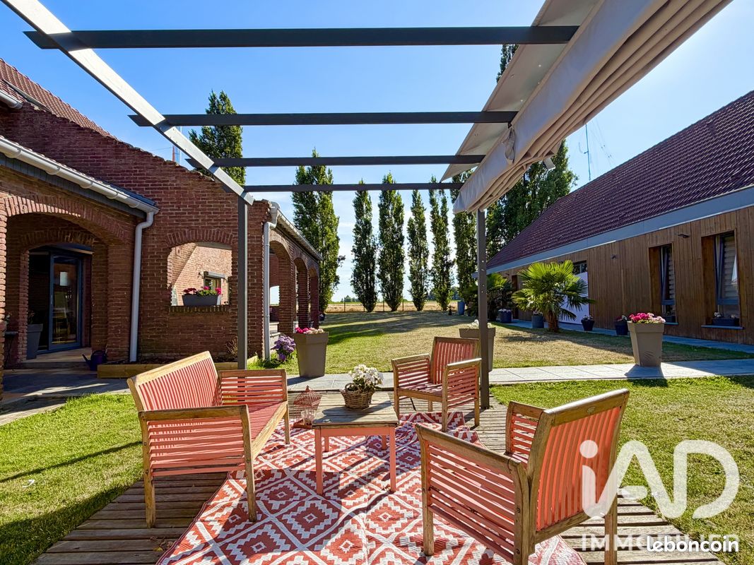 Maison 9 pièces 490 m² · à Sailly-lez-Lannoy · 490 m² · 1 400 000 €