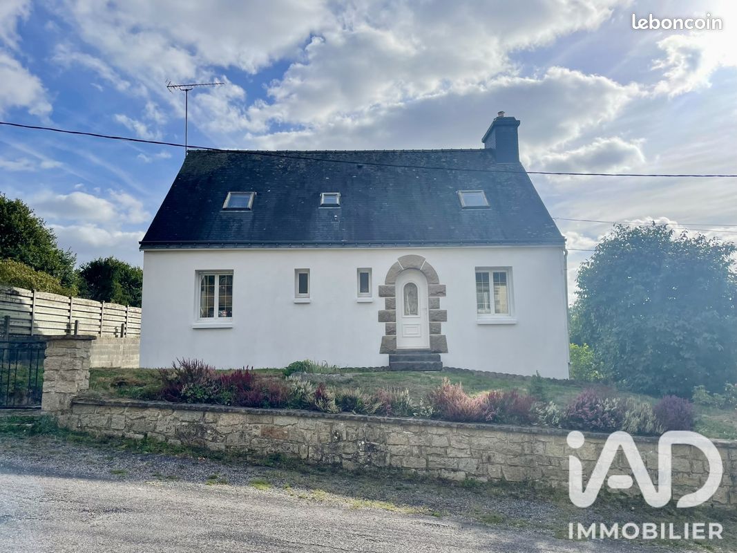 Maison 6 pièces 111 m² · à Bon Repos sur Blavet · 111 m² · 148 000 €