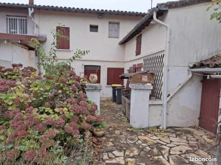Maison 7 pièces 160 m² · à Vacquiers · 160 m² · 312 000 €
