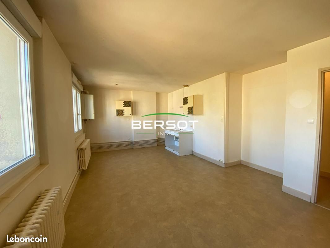Appartement 2 pièces 52 m² · à Besançon · 52 m² · 525 €