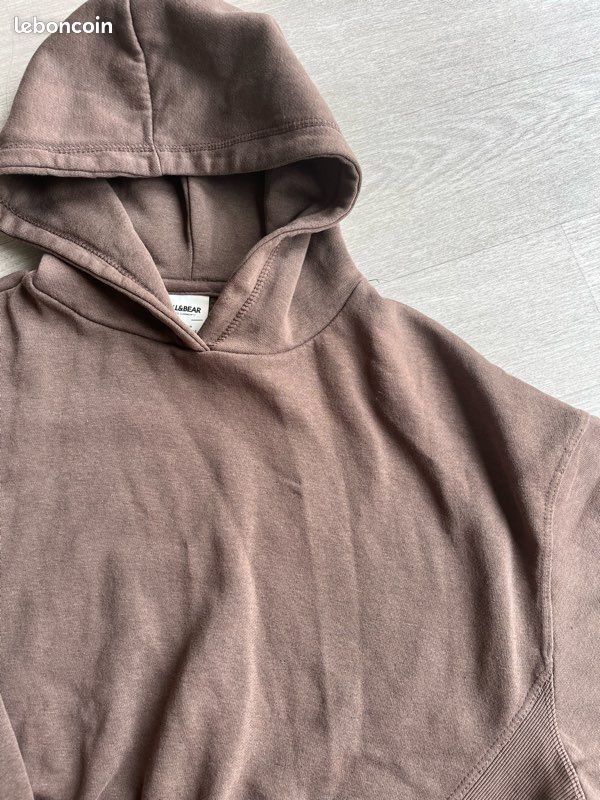 Sweat court marron à capuche Pull&Bear femme Vêtements