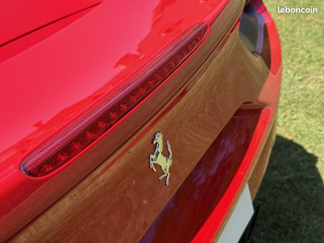 Ferrari 488 Spider V8 3.9 T 670ch (image 27)