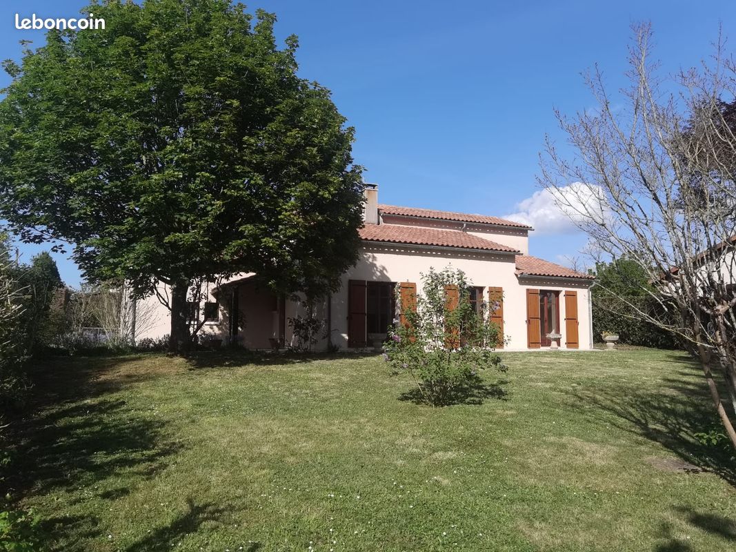 Maison 5 pièces 152 m² · à Chasseneuil-sur-Bonnieure · 152 m² · 199 500 €