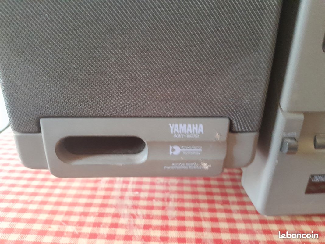 Yamaha AST-SC10 (image 2)