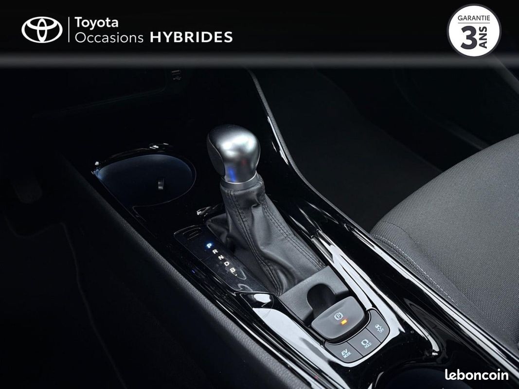 Toyota C-HR 122h Edition 2WD E-CVT RC18 (image 23)