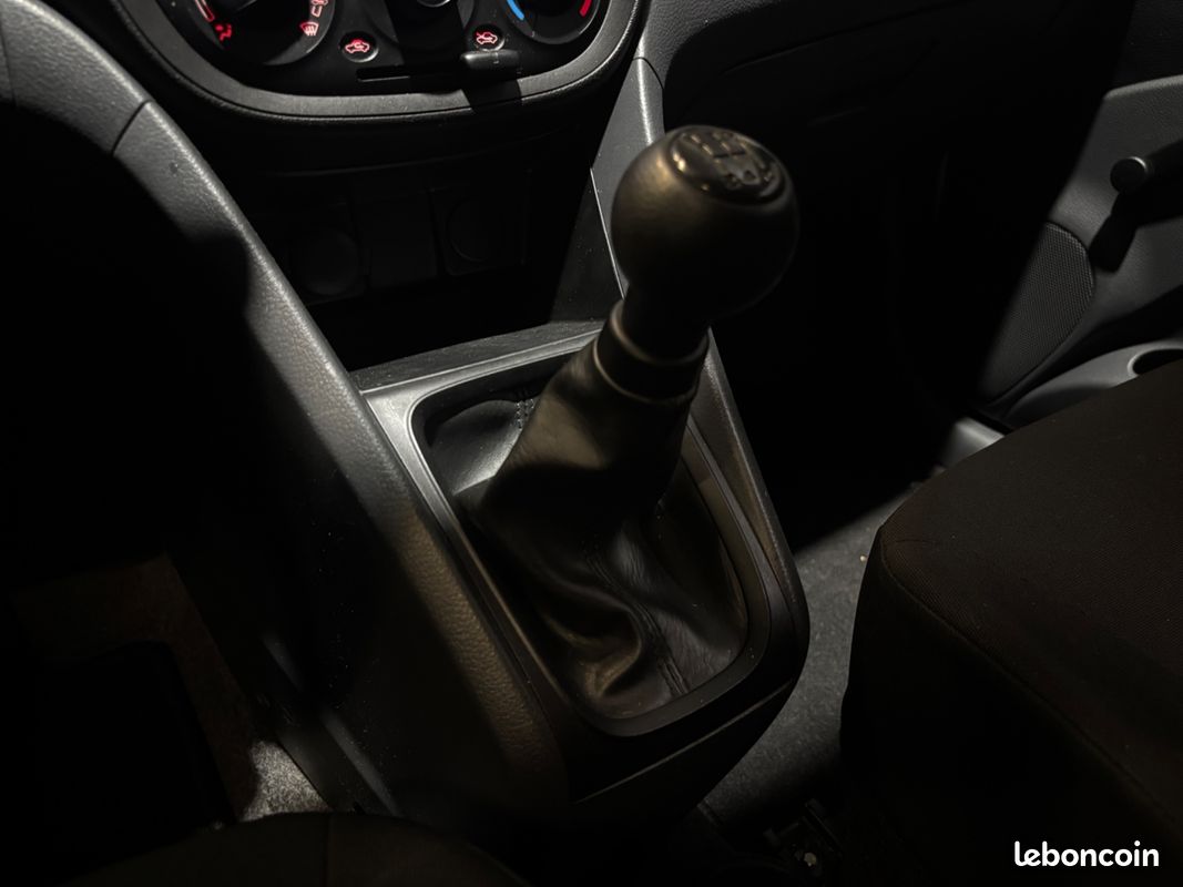 SUZUKI CELERIO 1.0 68ch - MOTEUR A CHAINE - SUIVI COMPLET (image 9)