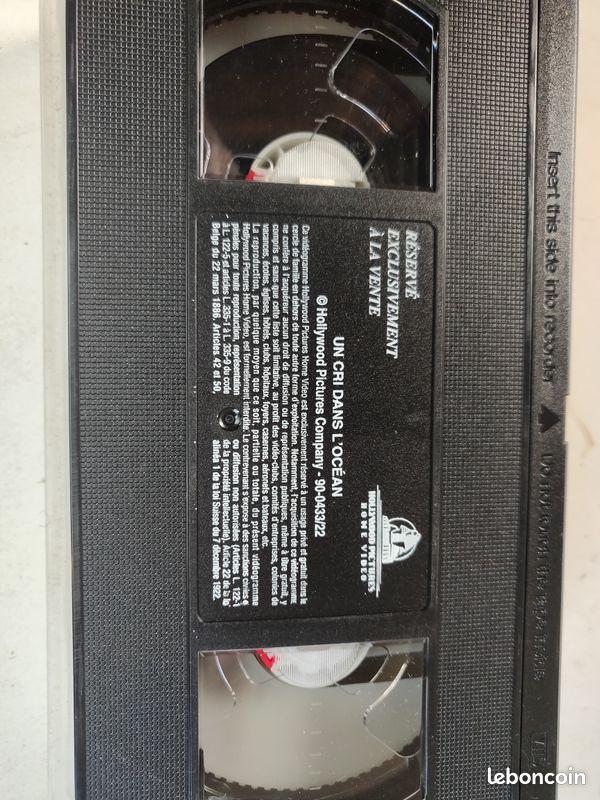 VHS Un cri dans l'océan (image 3)