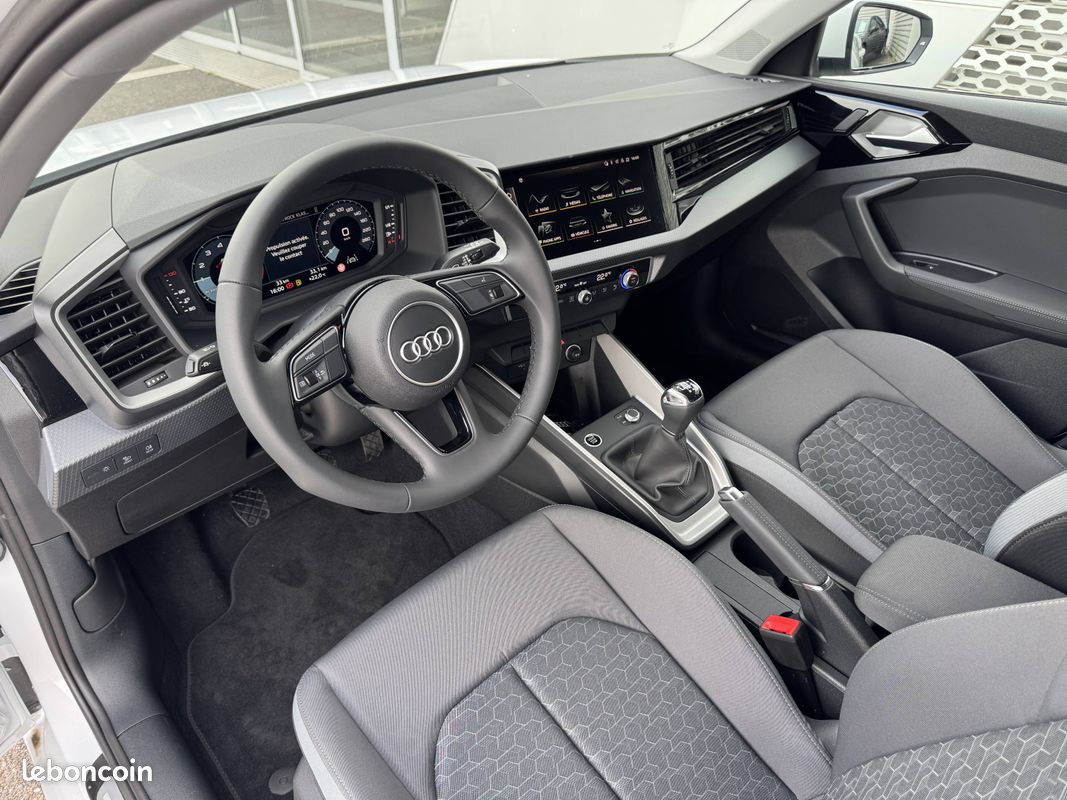 AUDI A1 Sportback 25 TFSI 95 ch BVM5 Design (image 24)