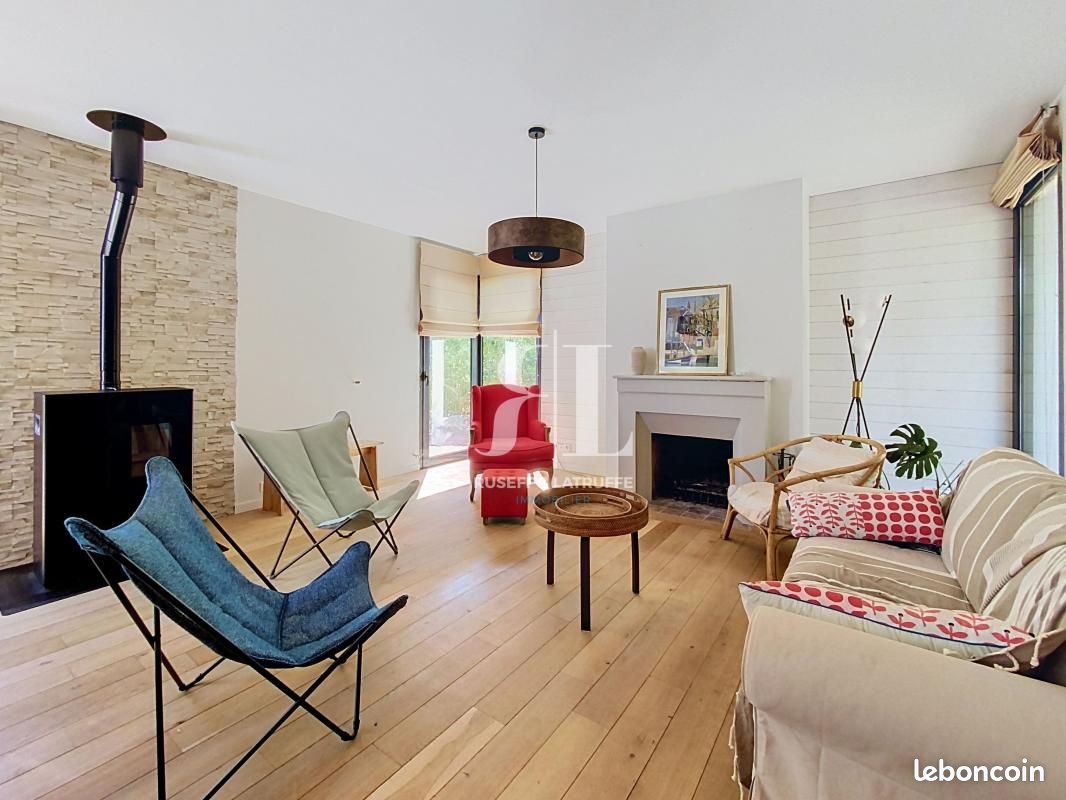 Maison 6 pièces 157 m² · à Larmor-Plage · 157 m² · 749 000 €