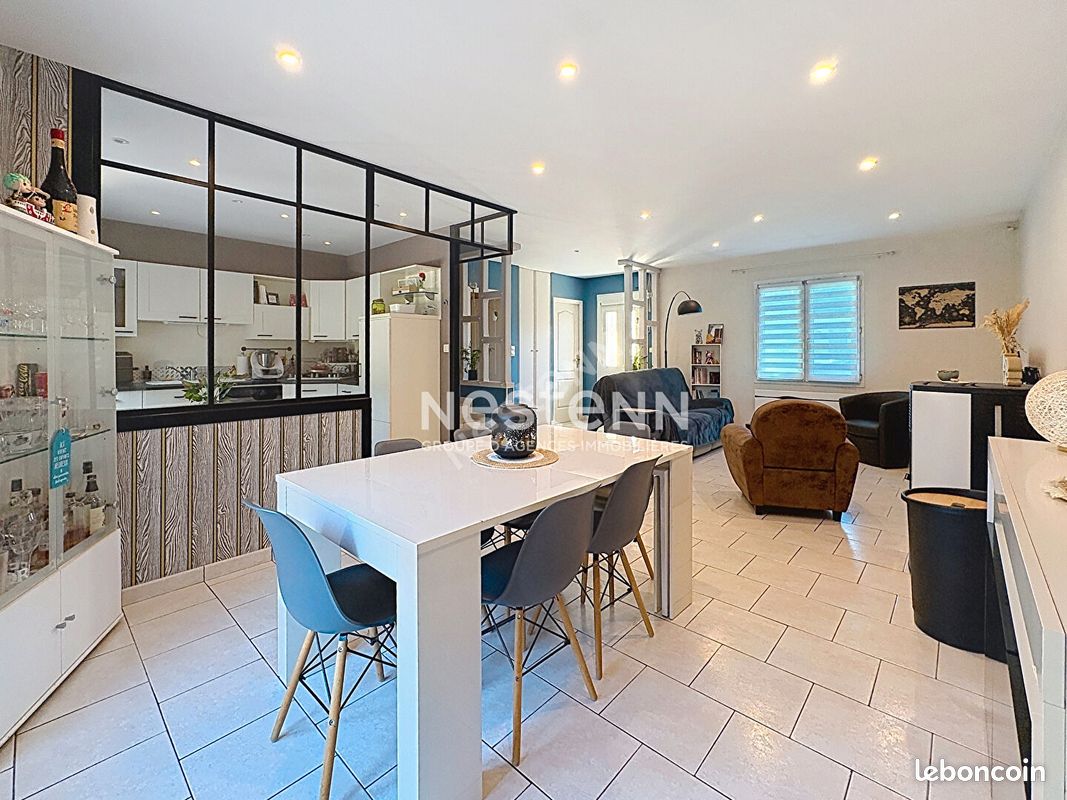 Maison 5 pièces 100 m² · à Le Lion-d'Angers · 100 m² · 285 300 €
