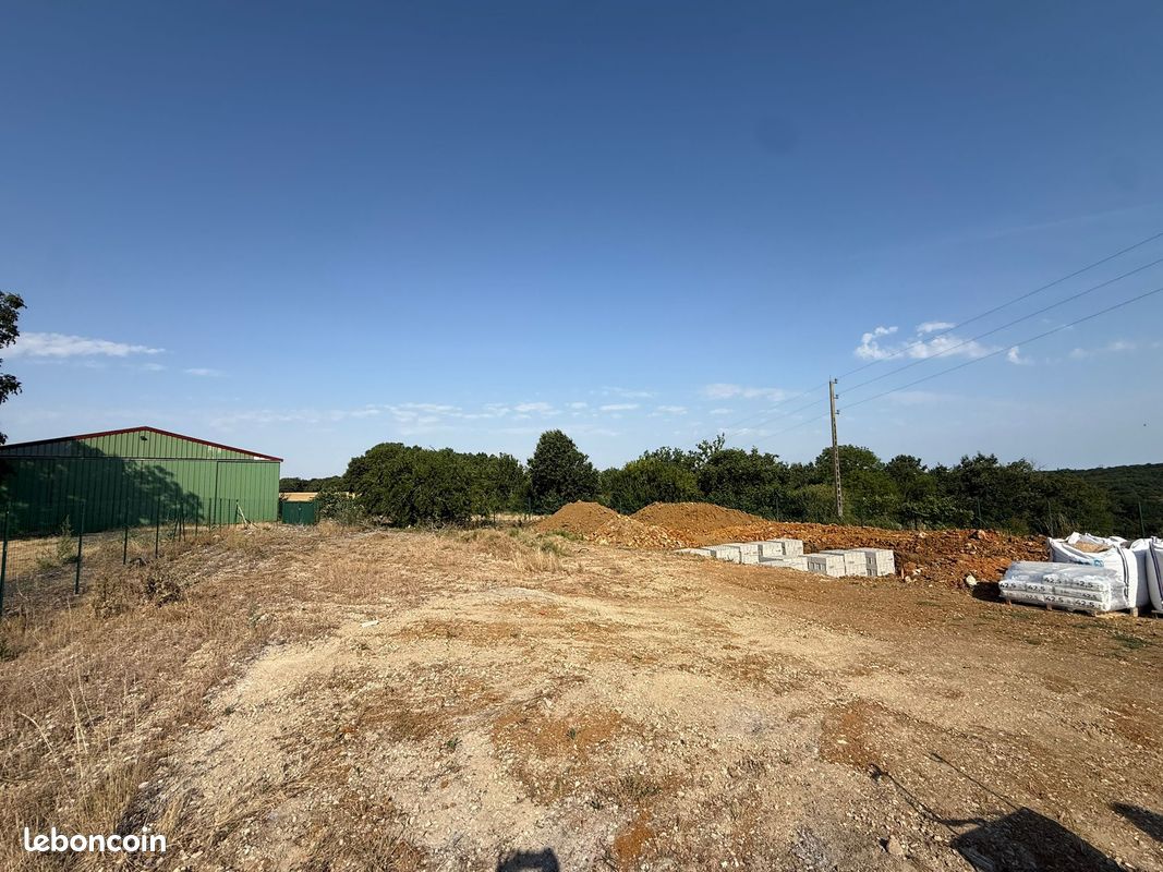 Terrain 421 m² · à Boissy-le-Sec · 421 m² · 89 500 €