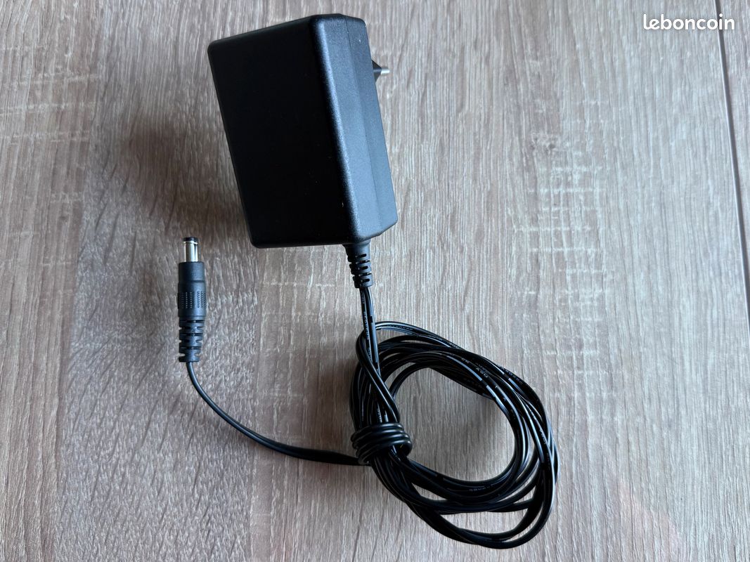 Chargeur/Adaptateur Secteur 12V AC/DC 36W Pour Honor Ads 12 2 1236 - Occasion
