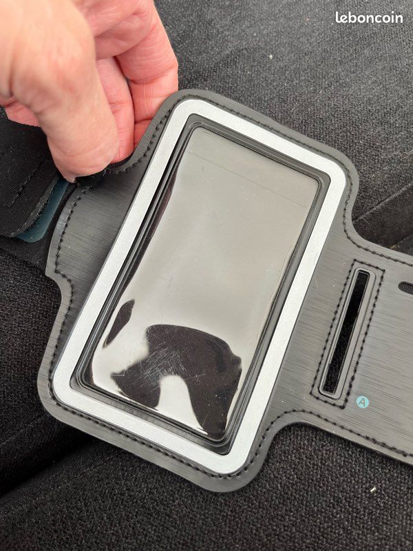 Brassard sport smartphone – Réglable & réfléchissant (image 4)