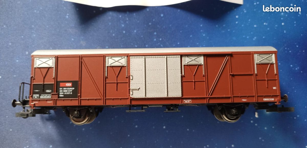 Wagon Bâché Roco SOBETRA 66320 – Long, Rouge, HO (neuf)