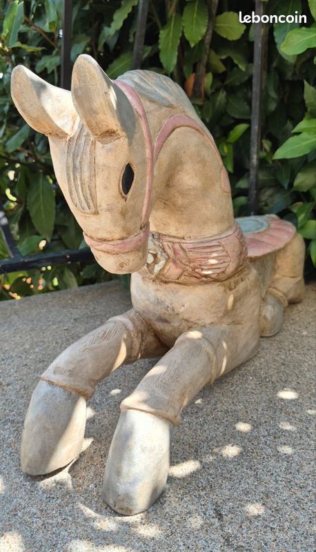 Cheval en bois (image 3)