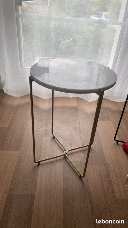 Table d’appoint (image 1)