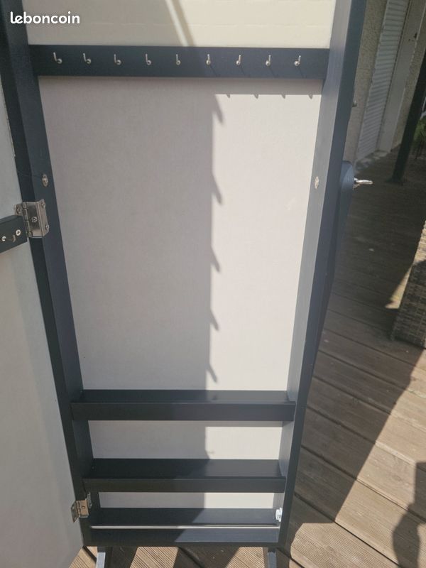 Armoire à bijoux et miroir (image 4)