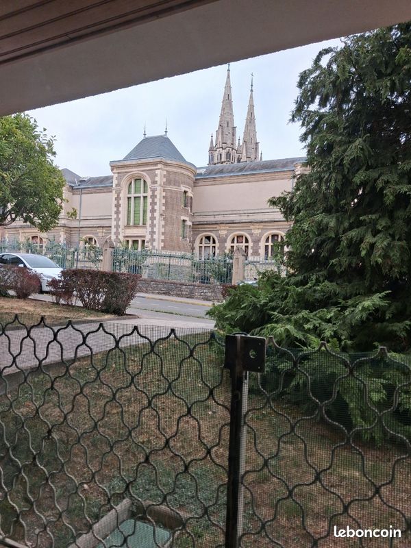 Appartement 2 pièces 49 m² · à Moulins · 49 m² · 95 000 €